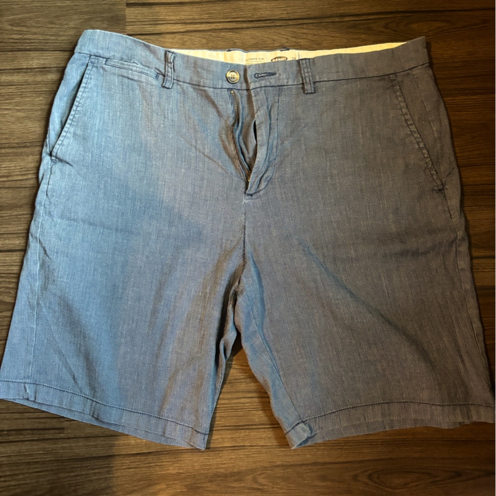 Old Navy Blue Flat Front Shorts Classic Style